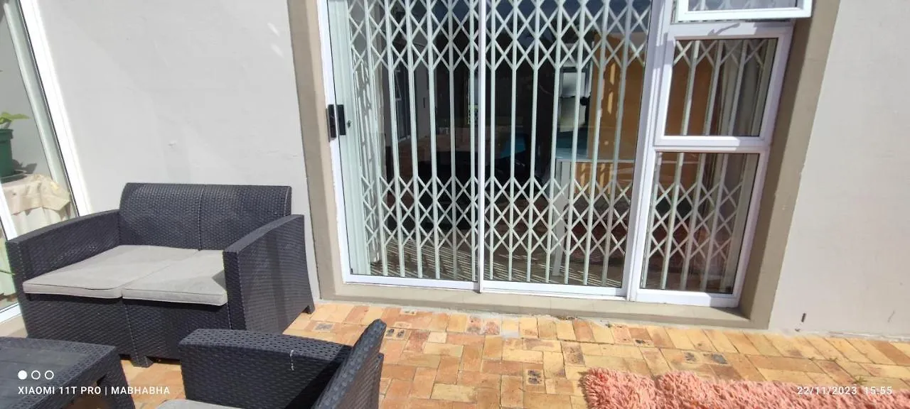 Mabhabha'S Stay Inn 1 Cape Town Pansiyon